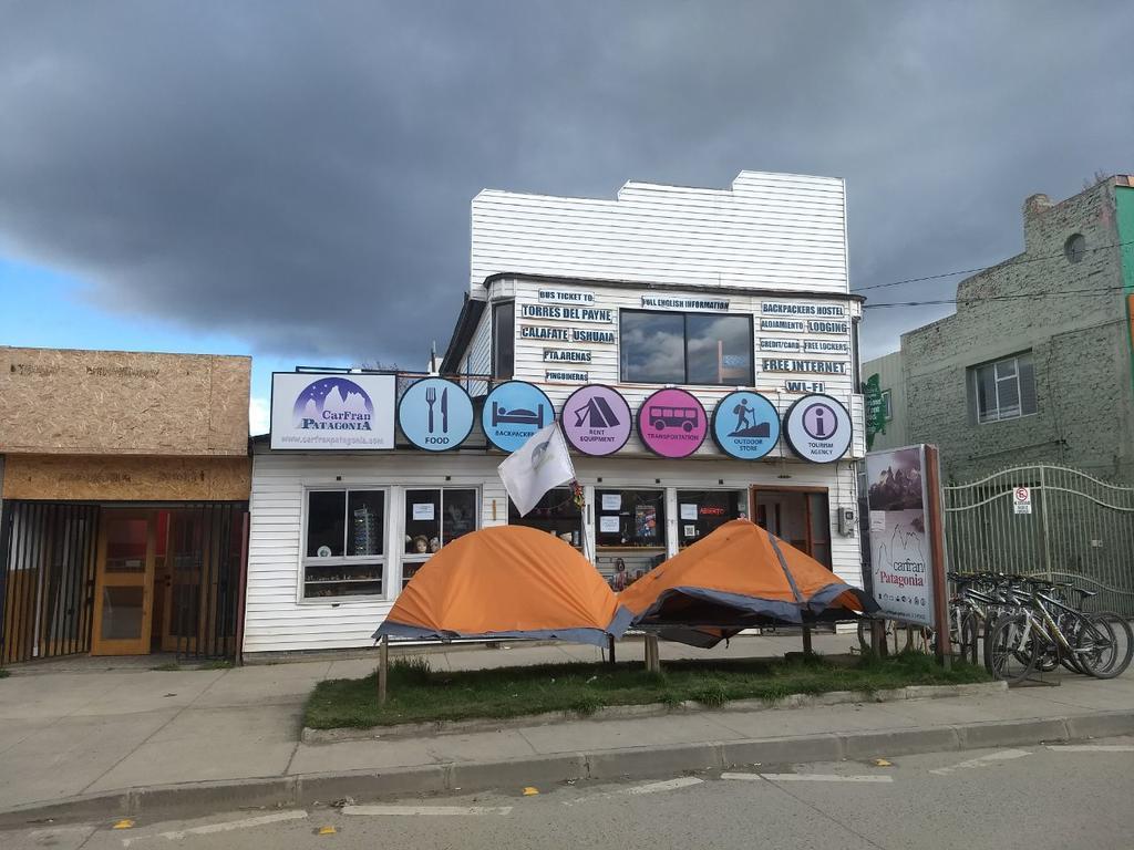 Carfran Patagonia Hostel Puerto Natales Bagian luar foto